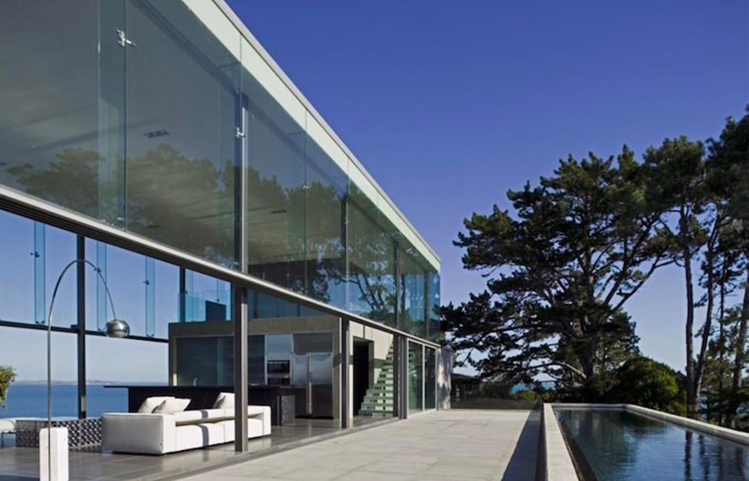 Maison en verre à double hauteur en Nouvelle-Zélande