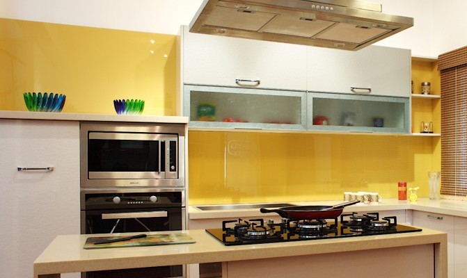 Crédence en verre sur mesure jaune Les petits plaisirs d'automne