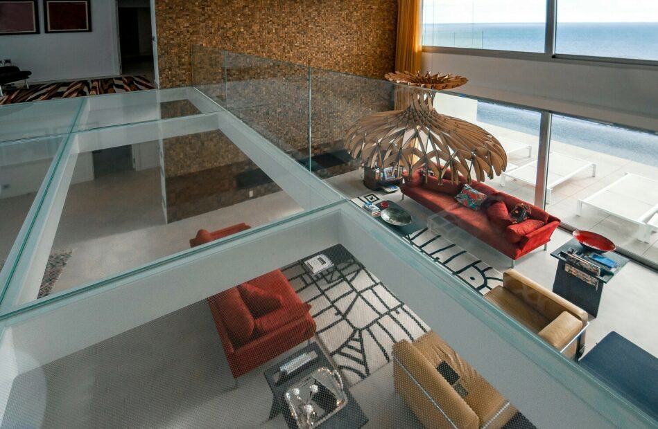 Plancher en verre