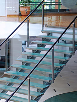 marches d'escalier en verre