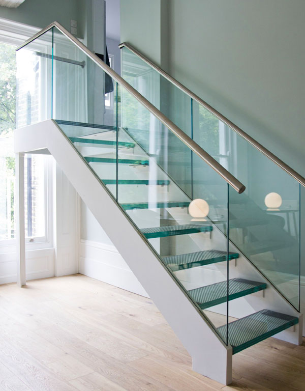escalier en verre avec impression en surface