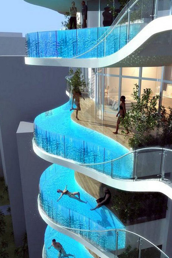 Une luxueuse résidence avec piscine en verre intégrée