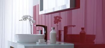 Revêtement mural en verre sur mesure pour la salle de bain